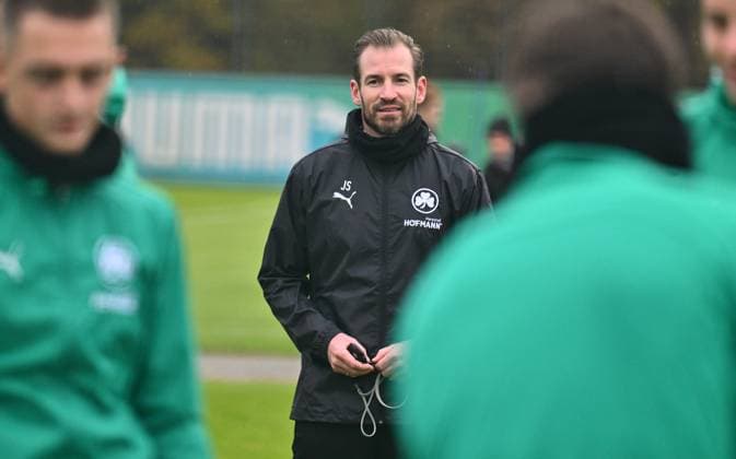 13 11 2024 Soccer 2 Bundesliga Season 2024 2025 SpVgg Greuther Fürth Fuerth Kleeblatt Training xwoxzix Jan Siewert Coach SpVgg Greuther Fürth