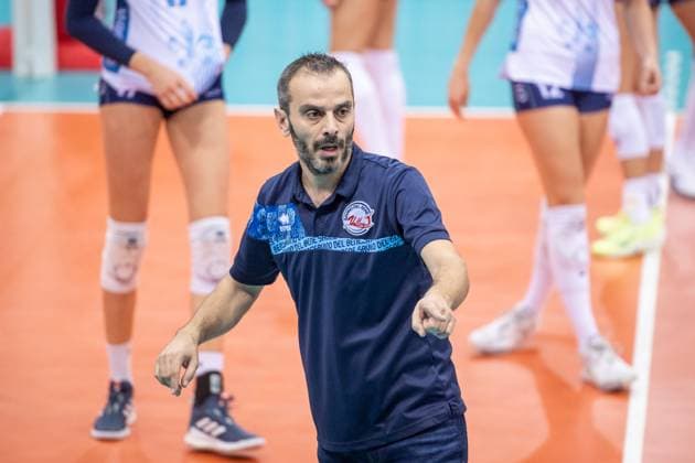 Marco Gaspari Scandicci, Head Coach GER, Allianz MTV Stuttgart vs Savino Del Bene Scandicci, Volleyball, CEV Volleyball Champions League, VCL, main round, 2024 2025 season, 13 11 2024 GER, Allianz MTV Stuttgart vs Savino Del Bene Scandicci, Volleyball, CEV Volleyball Champions League, VCL, main round, 2024 2025 season, 13 11 2024 Stuttgart Copyright: xSandyxDinkelackerx EP_SDR