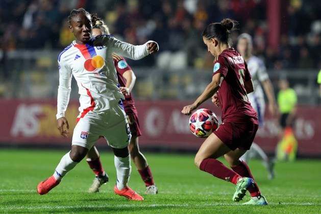 UEFA Women s Champions League 2024-2025 : As Roma Women™s vs Olympique Lyonnais women™s at TRE FONTANE STADIUM Rome, Italy 13.11.2024: Tabitha Chawinga of Lyonnais , Licia Di Guglielmo of Roma during the UEFA Women s Champions League 2024-2025 football match between As Roma Women™s vs Olympique Lyonnais women™s at Tre Fontane stadium in Rome. Rome TRE FONTANE STADIUM italy italy Copyright: xmarcoxiacobucci