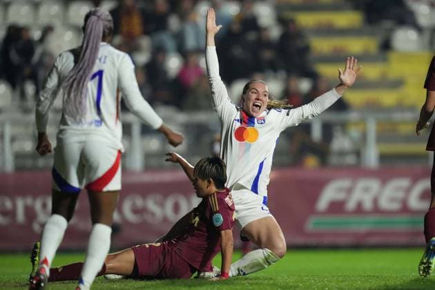 Sport Bilder des Tages Olympique Lyonnais Sofia Huerta celebrates after scoring 0-3 during the Uefa Women s Champions League Group A soccer match between Roma and Olympique Lyonnais at the Rome s Tre Fontane stadium, Italy - Wednesday November 13, 2024 - Soccer ( Photo by Alfredo Falcone LaPresse )  Copyright: xAlfredoxFalcone LaPressex