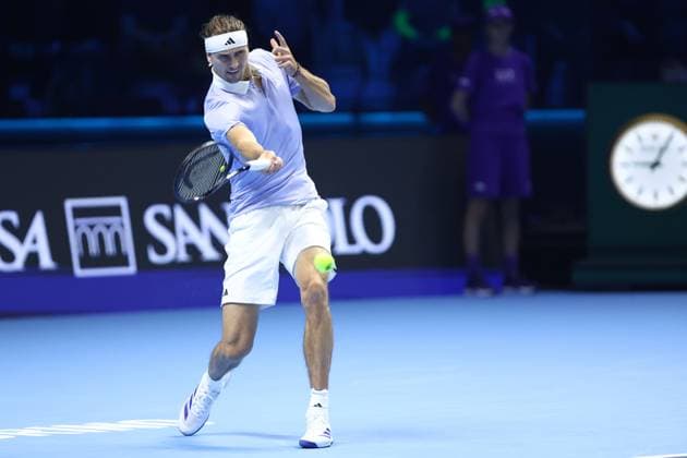 Alexander Zverev vs Casper Ruud Alexander Zverev of Germany in action during the Round Robin singles match between Alexander Zverev of Germany and Casper Ruud of Norway on Day four of the Nitto ATP, Tennis Herren World Tour Finals. Turin Inalpi Arena Italy Copyright: xMarcoxCanonierox