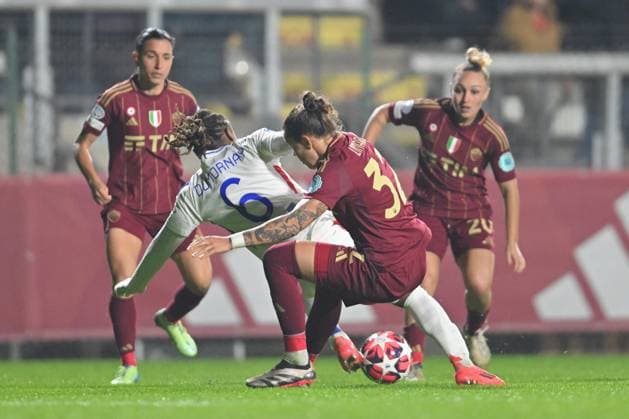 Elena Linari of A.S. Roma Women and Melchie Dumornay of Olympique Lyonnais Women during the Women Champions League between Roma vs Lyon 13th November 2024 at the Tre Fontane Stadium in Rome  Copyright: xMassimilianoxCervera IPAxSportx x xx IPA_51530689 IPA_Agency_IPA51530689