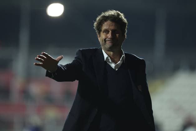 UEFA Women s Champions League 2024-2025 : As Roma Women™s vs Olympique Lyonnais women™s at TRE FONTANE STADIUM Rome, Italy 13.11.2024: JOE MONTEMURRO coach of Lyonnais during the UEFA Women s Champions League 2024-2025 football match between As Roma Women™s vs Olympique Lyonnais women™s at Tre Fontane stadium in Rome. Rome TRE FONTANE STADIUM italy italy Copyright: xmarcoxiacobucci