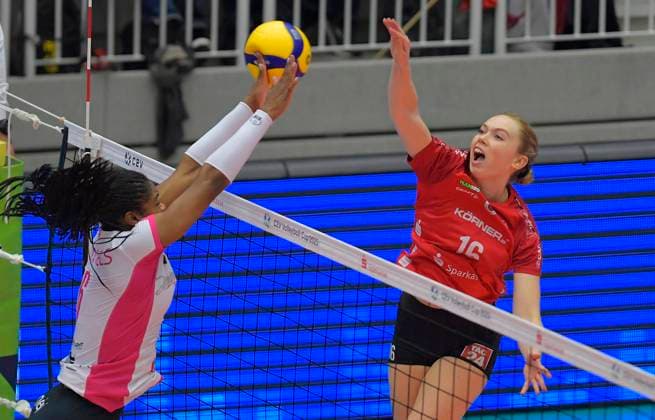 13 11 2024, Dresdens Emma Clothier against Nancys Breana Runnels, Volleyball, CEV Cup, European Cup, Dresdner SC Vandoeuvre Nancy VB, c Dresden Germany