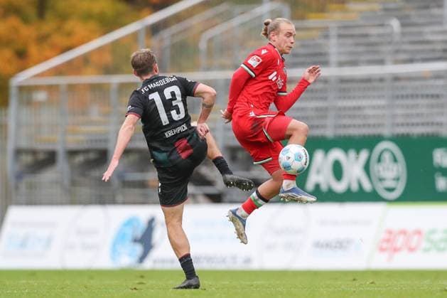 14 11 2024, xtgx, football test match, Hannover 96 1 FC Magdeburg emspor, v l Connor Krempicki Magdeburg, 13 , Lars Gindorf Hannover, 25 duel, duel, fight, tackle DFL DFB REGULATIONS PROHIBIT ANY USE OF PHOTOGRAPHS as IMAGE SEQUENCES and or QUASI VIDEO Hannover
