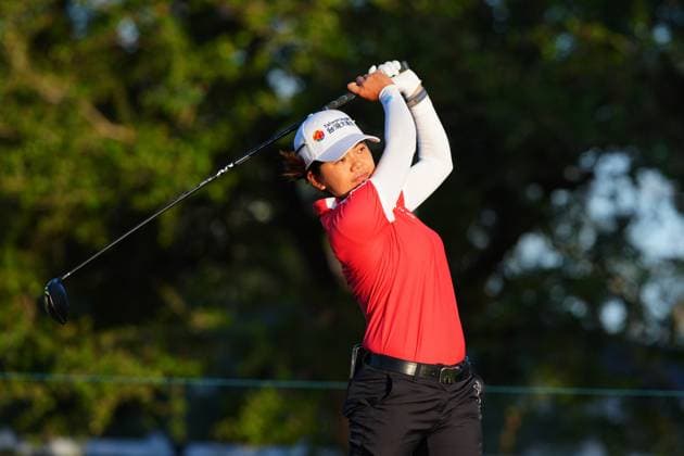 BELLEAIR, FL - NOVEMBER 14: LPGA, Golf Damen player Wei-Ling Hsu plays her tee shot on the second hole on November 14, 2024, during the first round of the LPGA The ANNIKA driven by Gainbridge at Pelican Golf Club in Belleair, Florida. (Photo by Brian Spurlock Icon Sportswire) GOLF: NOV 14 LPGA The ANNIKA driven by Gainbridge at Pelican EDITORIAL USE ONLY Icon24111440