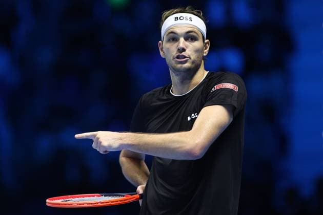 Sport Bilder des Tages Taylor Fritz vs Alex De Minaur Taylor Fritz of USA gestures during the Round Robin singles match between Taylor Fritz of USA and Alex De Minaur of Australia on Day five of the Nitto ATP, Tennis Herren World Tour Finals. Torino Inalpi Arena Italy Copyright: xMarcoxCanonierox