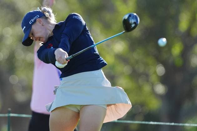 BELLEAIR, FL - NOVEMBER 14: LPGA, Golf Damen player Charley Hull plays her tee shot on the 14th hole on November 14, 2024, during the first round of the LPGA The ANNIKA driven by Gainbridge at Pelican Golf Club in Belleair, Florida. (Photo by Brian Spurlock Icon Sportswire) GOLF: NOV 14 LPGA The ANNIKA driven by Gainbridge at Pelican EDITORIAL USE ONLY Icon24111474