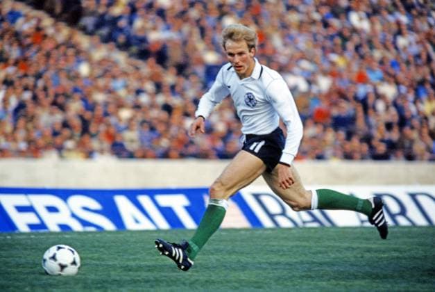 Archivbilder der Woche SPORT KW46 06.06.78 Deutschland - Mexiko Argentinien, Cordoba, 06.06.1978, Fussball, FIFA WM 1978 in Argentinien, Deutschland- Mexiko (6:0): Karl-Heinz Rummenigge (Deutschland). *** 06 06 78 Germany Mexico Argentina, Cordoba, 06 06 1978, Soccer, FIFA World Cup 1978 in Argentina, Germany Mexico 6 0 Karl Heinz Rummenigge Germany