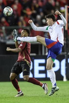 Belgium s Lois Openda and Italian Alessandro Bastoni fight for the ball during a soccer game between Belgian national soccer team Red Devils and Italy, match 5 (out of 6) in the League A Group 2 of the UEFA Nations League 2025 competition, Thursday 14 November 2024 in Brussels. BRUNOxFAHY  x105416975x