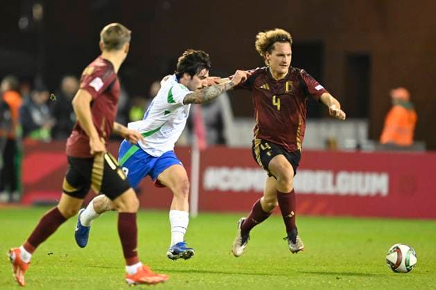 Belgium v Italy - UEFA Nations League 14 11 2024 BRUSSELS, BELGIUM - NOVEMBER 14 : Tonali Sandro midfielder of Italy in action with Faes Wout defender of Belgium during the UEFA Nations League tournament League A Phase Group A2 match between Belgium and Italy on November 14, 2024 in Brussels, Belgium, 14 11 2024 Brussels Belgium  Copyright: xNicoxVereeckenx
