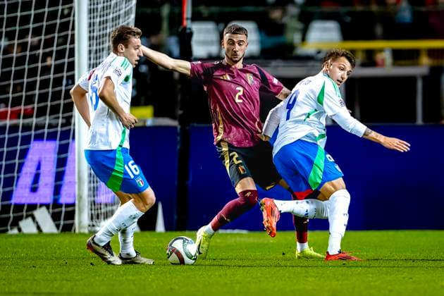 Belgium defender Zeno Debast, Italy forwarder Mateo Retegui, during the match Belgium Italy at the King Baudouin Stadiu for the UEFA Nations League League A Group A2 season 2024 2025 in BRUSSELS, Netherlands on 14 november 2024, photo by Marcel van Dorst EYE4images DeFodi Images not used in POL SRB CRO FRA GBR NED ITA USA Defodi 746 200386 Defodi-746 not used in POL SRB CRO FRA GBR NED ITA USA