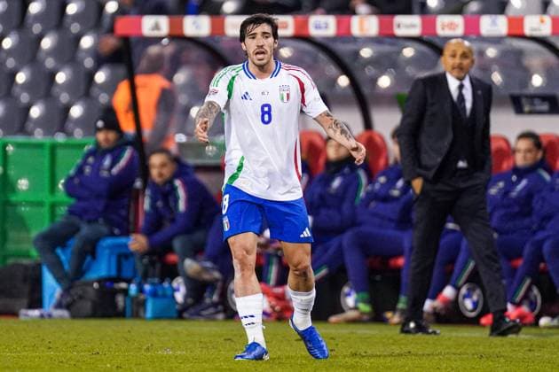 2024-11-14 Belgium v Italy - UEFA Nations League 2024 25 League A Group A2 BRUSSELS, BELGIUM - NOVEMBER 14: Sandro Tonali of Italy angry during the UEFA Nations League 2024 25 League A Group A2 match between Belgium and Italy at King Baudouin Stadium on November 14, 2024 in Brussels, Belgium. (Photo by Joris Verwijst BSR Agency) Brussels Belgium Content not available for redistribution in The Netherlands directly or indirectly through any third parties. Copyright: xBSRxAgencyx