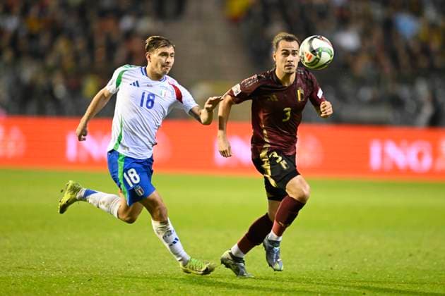 Belgium v Italy - UEFA Nations League 14 11 2024 BRUSSELS, BELGIUM - NOVEMBER 14 : Nicolo Zaniolo forward of Italy in action with Theate Arthur defender of Belgium during the UEFA Nations League tournament League A Phase Group A2 match between Belgium and Italy on November 14, 2024 in Brussels, Belgium, 14 11 2024 Brussels Belgium  Copyright: xNicoxVereeckenx
