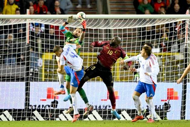 Belgium v Italy - UEFA Nations League 14 11 2024 BRUSSELS, BELGIUM - NOVEMBER 14 : Donnarumma Gianluigi goalkeeper of Italy and Lukaku Romelu, forward of Belgium during the UEFA Nations League tournament League A Phase Group A2 match between Belgium and Italy on November 14, 2024 in Brussels, Belgium, 14 11 2024 Brussels Belgium  Copyright: xVincentxKalutx