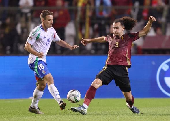 - Belgium v Italy, UEFA Nations League, League A, Group A2, King Baudouin Stadium, Brussels, BELGIUM - 14th November 2024. Daniel Weir Crystal Pix Arthur Theate of Belgium & Eintracht Frankfurt battles Davide Frattesi of Italy & Inter Milan. - Belgium v Italy, UEFA Nations League, League A, Group A2, King Baudouin Stadium, Brussels, BELGIUM - 14th November 2024. Daniel Weir Crystal Pix Brussels King Baudouin Stadium BELGIUM Copyright: xDanxWeirx CP_Belgium_Italy_04