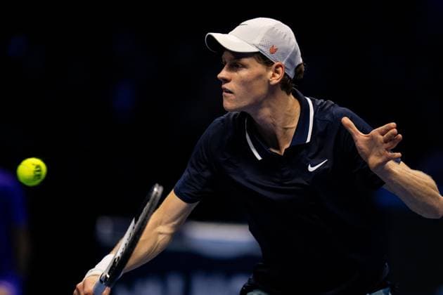 Italy s Jannik Sinner returns the ball to Russia s Daniil Medvedev ÊduringÊtheir singles tennis match of the ATP, Tennis Herren World Tour Finals at the Inalpi Arena, in Turin, Italy - - Thursday, November 14, 2024.  Copyright: xMarcoxAlpozzi LaPressex