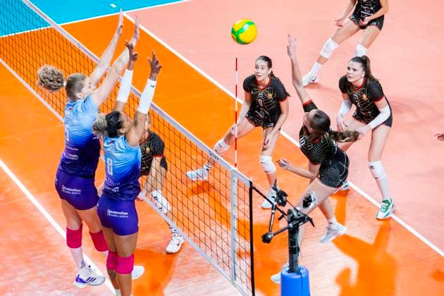 Croatia, Zagreb, 141124. Home of Bojan Stranic volleyball. Mladost Zagreb - Developres Rzeszow, CEV Champions League match. Photo: Tomislav Kristo CROPIX Zagreb Croatia Copyright: xTomislavxKristoxTomislavxKristox mladost_rzeszow14-141124