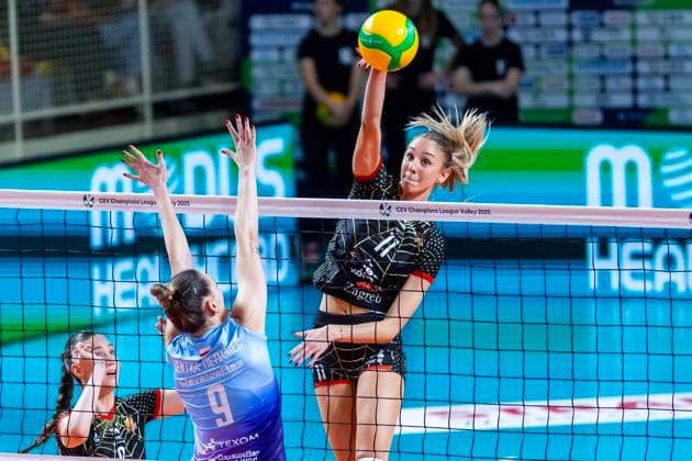 Croatia, Zagreb, 141124. Home of Bojan Stranic volleyball. Mladost Zagreb - Developres Rzeszow, CEV Champions League match. In the photo: Mirta Freund. Photo: Tomislav Kristo CROPIX Zagreb Croatia Copyright: xTomislavxKristoxTomislavxKristox mladost_rzeszow21-141124