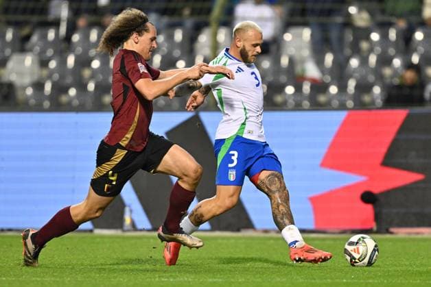 241114 UEFA NATIONS LEAGUE A2 - D5 BELGIUM VS ITALY Wout Faes (4) of Belgium and Federico Dimarco (3) of Italy pictured during a soccer game between the national teams of Belgium, called the Red Devils and Italy, called Azzurri in the fifth game in group A2 in the UEFA Nations League , on Thursday 14 November 2024 in Brussels , Belgium . photo isosport David Catry BRUSSELS BELGIUM  Copyright: xx 485844