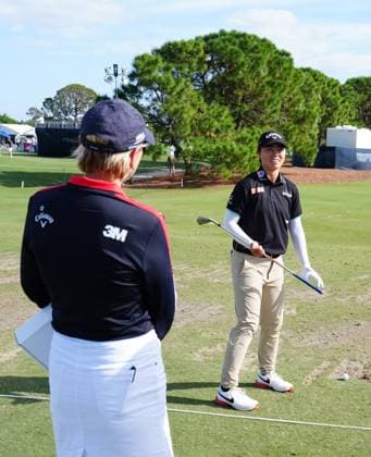 BELLEAIR, FL - NOVEMBER 14: PGA, Golf Herren player Yuka Saso talks with Annika Sorenstam on the practice range on November 14, 2024, during the first round of the LPGA, Golf Damen The ANNIKA driven by Gainbridge at Pelican Golf Club in Belleair, Florida. (Photo by Brian Spurlock Icon Sportswire) GOLF: NOV 14 LPGA The ANNIKA driven by Gainbridge at Pelican EDITORIAL USE ONLY Icon241114128