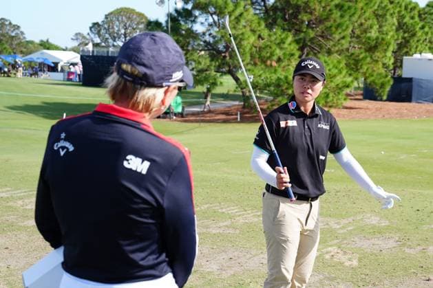 BELLEAIR, FL - NOVEMBER 14: PGA, Golf Herren player Yuka Saso talks with Annika Sorenstam on the practice range on November 14, 2024, during the first round of the LPGA, Golf Damen The ANNIKA driven by Gainbridge at Pelican Golf Club in Belleair, Florida. (Photo by Brian Spurlock Icon Sportswire) GOLF: NOV 14 LPGA The ANNIKA driven by Gainbridge at Pelican EDITORIAL USE ONLY Icon241114129