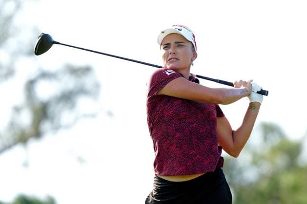 BELLEAIR, FL - NOVEMBER 14: PGA, Golf Herren player Lexi Thompson plays her tee shot on the 2nd hole on November 14, 2024, during the first round of the LPGA, Golf Damen The ANNIKA driven by Gainbridge at Pelican Golf Club in Belleair, Florida. (Photo by Brian Spurlock Icon Sportswire) GOLF: NOV 14 LPGA The ANNIKA driven by Gainbridge at Pelican EDITORIAL USE ONLY Icon241114138