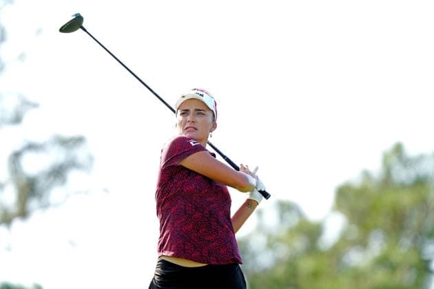 BELLEAIR, FL - NOVEMBER 14: PGA, Golf Herren player Lexi Thompson plays her tee shot on the 2nd hole on November 14, 2024, during the first round of the LPGA, Golf Damen The ANNIKA driven by Gainbridge at Pelican Golf Club in Belleair, Florida. (Photo by Brian Spurlock Icon Sportswire) GOLF: NOV 14 LPGA The ANNIKA driven by Gainbridge at Pelican EDITORIAL USE ONLY Icon241114139
