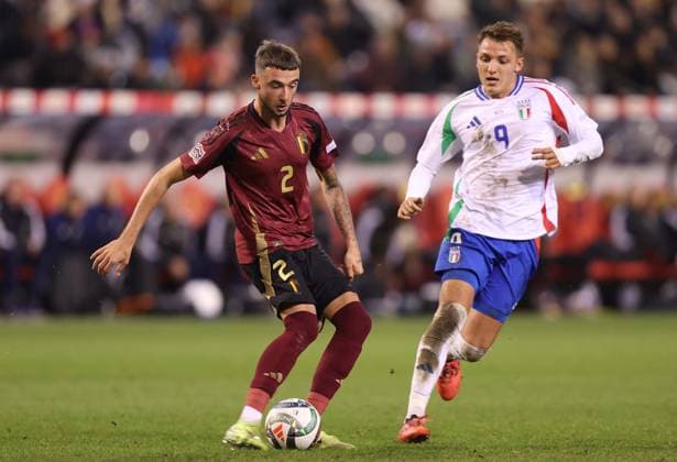 - Belgium v Italy, UEFA Nations League, League A, Group A2, King Baudouin Stadium, Brussels, BELGIUM - 14th November 2024. Daniel Weir Crystal Pix Zeno Debast of Belgium & Sporting CP battles Mateo Retegui of Italy & Atalanta. - Belgium v Italy, UEFA Nations League, League A, Group A2, King Baudouin Stadium, Brussels, BELGIUM - 14th November 2024. Daniel Weir Crystal Pix Brussels King Baudouin Stadium BELGIUM Copyright: xDanxWeirx CP_Belgium_Italy_37