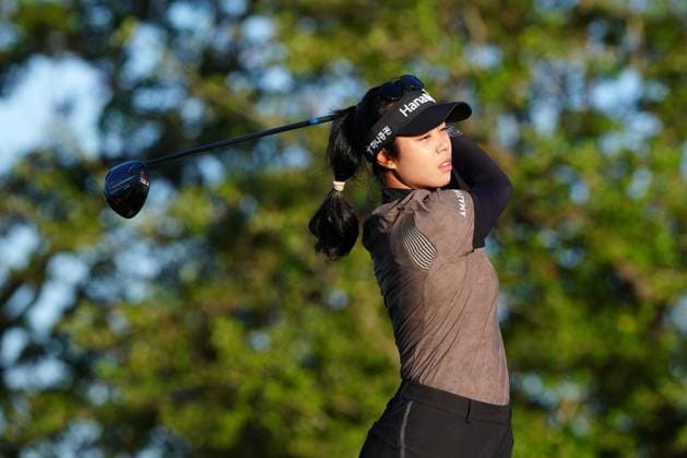 BELLEAIR, FL - NOVEMBER 14: LPGA, Golf Damen golfer Patty Tavatanakit plays her tee shot on the second hole on November 14, 2024, during the first round of the LPGA The ANNIKA driven by Gainbridge at Pelican Golf Club in Belleair, Florida. (Photo by Brian Spurlock Icon Sportswire) GOLF: NOV 14 LPGA The ANNIKA driven by Gainbridge at Pelican EDITORIAL USE ONLY Icon241114172