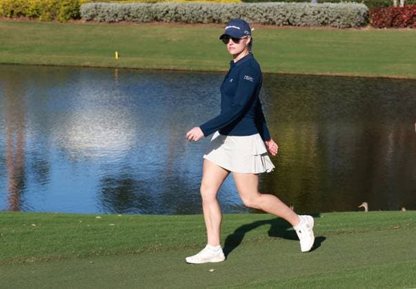 BELLEAIR, FL - NOVEMBER 14: LPGA, Golf Damen golfer Charley Hull walks the 12th hole on November 14, 2024, during the first round of the LPGA The ANNIKA driven by Gainbridge at Pelican Golf Club in Belleair, Florida. (Photo by Brian Spurlock Icon Sportswire) GOLF: NOV 14 LPGA The ANNIKA driven by Gainbridge at Pelican EDITORIAL USE ONLY Icon241114178