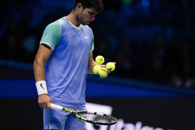 & xa0;Spain s Carlos Alcaraz react during the singles tennis match of the ATP, Tennis Herren World Tour Finals against Germany s Alexander Zverev at the Inalpi Arena in Turin, Italy - - Friday, November 15, 2024.  Copyright: xMarcoxAlpozzi LaPressex
