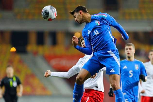 Fußball, U20 Elite League, Polen - Italien Bialystok, 15.11.2024 PILKA NOZNA MECZ ELITE LEAGUE REPREZENTACJI DO LAT 20: POLSKA - WLOCHY - - - U-20 ELITE LEAGUE FOOTBALL MATCH: POLAND - ITALY - - - NZ JORDAN MAJCHRZAKNFABIO CRISTIAN CHIARODIA Fot. Maciej Gilewski 058sport.pl NEWSPIX.PL --- newspix.pl 