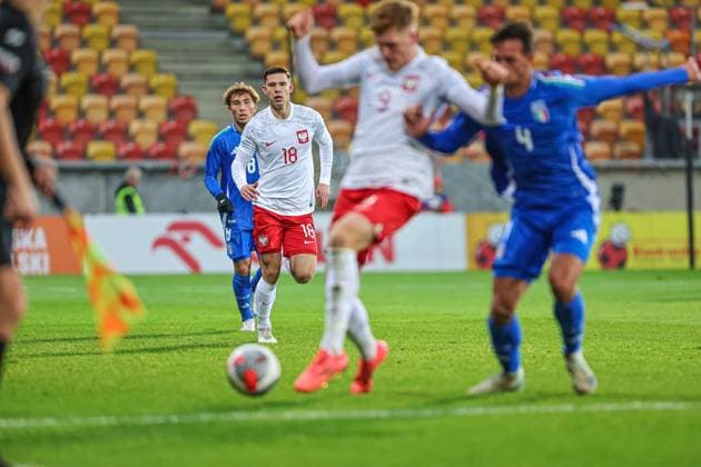 Fußball, U20 Elite League, Polen - Italien 15.11.2024 BIALYSTOK (POLAND) PILKA NOZNA (FOOTBALL) ELITE LEAGUE POLSKA U20 - WLOCHY U20 NZ MARCEL KRAJEWSKI FOTO KAMIL SWIRYDOWICZ CYFRASPORT NEWSPIX.PL --- Newspix.pl  241115CSKS055