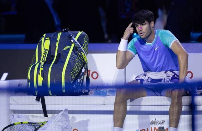 Carlos Alcaraz of Spain frustrated Nitto ATP, Tennis Herren Finals, Day 6, Tennis, Inalpi Arena, Turin, Italy 15 Nov 2024  Copyright: xEllaxLing Shutterstockx 14893645h