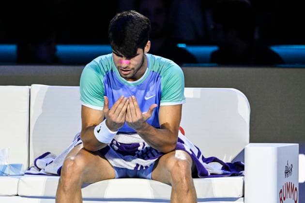 November 15, 2024: Carlos Alcaraz of Spain in action against Alexander Zverev of Germany during their Men s Single s Nitto ATP, Tennis Herren Finals match during day one of the Nitto ATP Finals at Inalpi Arena on November 15, 2024 in Turin, Italy. - ZUMAg210 20241115_abp_g210_101 Copyright: xStefanoxGuidix