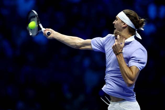 Alexander Zverev vs Carlos Alcaraz Alexander Zverev of Germany in action during the Round Robin singles match between Alexander Zverev of Germany and Carlos Alcaraz of Spain on Day six of the Nitto ATP, Tennis Herren World Tour Finals. Turin Inalpi Arena Italy Copyright: xMarcoxCanonierox
