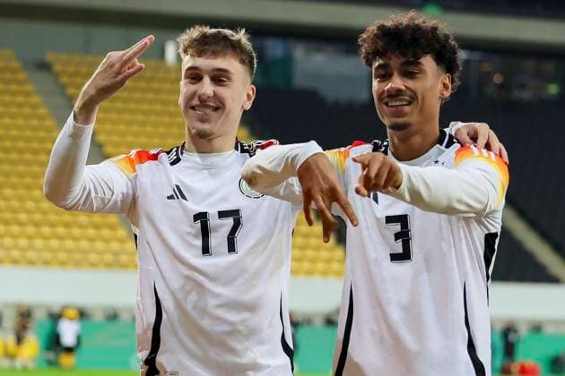 Germany, Aachen, 15 11 2024, Tivoli, Germany vs Denmark U21 Friendly match, Nathaniel Brown Germany celebrates after scoring his teams second goal with Brajan Gruda Germany Aachen Tivoli Germany eu-images-700