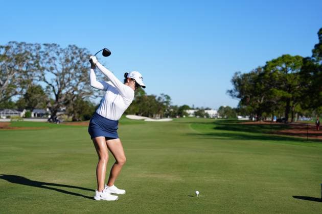 BELLEAIR, FL - NOVEMBER 15: LPGA, Golf Damen golfer Rose Zhang plays her tee shot on the 6th hole on November 15, 2024, during the second round of the LPGA The ANNIKA driven by Gainbridge at Pelican Golf Club in Belleair, Florida. (Photo by Brian Spurlock Icon Sportswire) GOLF: NOV 15 LPGA The ANNIKA driven by Gainbridge at Pelican EDITORIAL USE ONLY Icon24111515