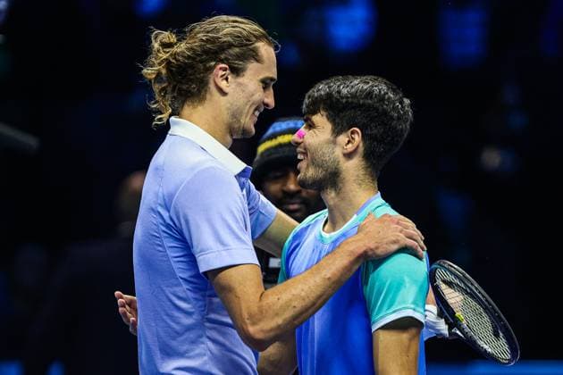 Carlos Alcaraz Vs Alexander Zverev in Turin, Italy - 15 Nov 2024 Alexander Zverev of Germany hugs Carlos Alcaraz of Spain at the end of the Men s Singles Round match during day six of the Nitto ATP, Tennis Herren finals 2024 at Inalpi Arena. Carlos Alcaraz VS Alexander Zverev - 2-0 Zverev. Turin Italy Copyright: xMiguelxReisx xSOPAxImagesx ATF Finals2 MR-6189