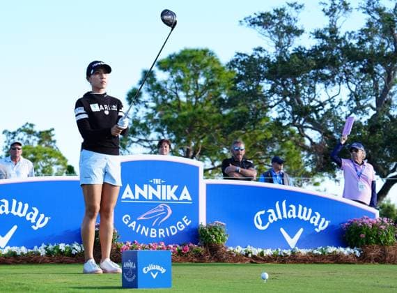 BELLEAIR, FL - NOVEMBER 15: LPGA, Golf Damen golfer Lydia Ko plays her tee shot on the 4th hole on November 15, 2024, during the second round of the LPGA The ANNIKA driven by Gainbridge at Pelican Golf Club in Belleair, Florida. (Photo by Brian Spurlock Icon Sportswire) GOLF: NOV 15 LPGA The ANNIKA driven by Gainbridge at Pelican EDITORIAL USE ONLY Icon24111542