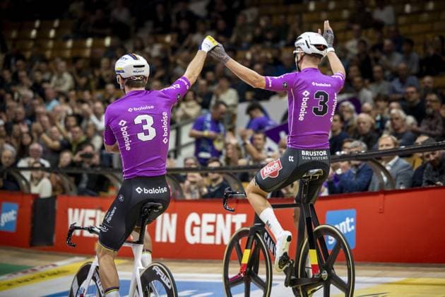 Belgian Robbe Ghys and Belgian Lindsay De Vylder pictured during day four of the Zesdaagse Vlaanderen-Gent six-day indoor Track cycling, Rad, Radsport, Bahnrad, Bahn event at the indoor cycling arena t Kuipke, Friday 15 November 2024, in Gent. DAVIDxPINTENS  x105495945x