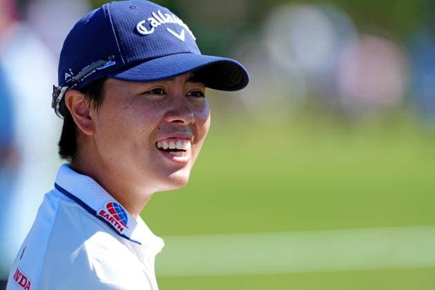 BELLEAIR, FL - NOVEMBER 15: LPGA, Golf Damen golfer Yuka Saso warms up in the practice area on November 15, 2024, during the second round of the LPGA The ANNIKA driven by Gainbridge at Pelican Golf Club in Belleair, Florida. (Photo by Brian Spurlock Icon Sportswire) GOLF: NOV 15 LPGA The ANNIKA driven by Gainbridge at Pelican EDITORIAL USE ONLY Icon24111567