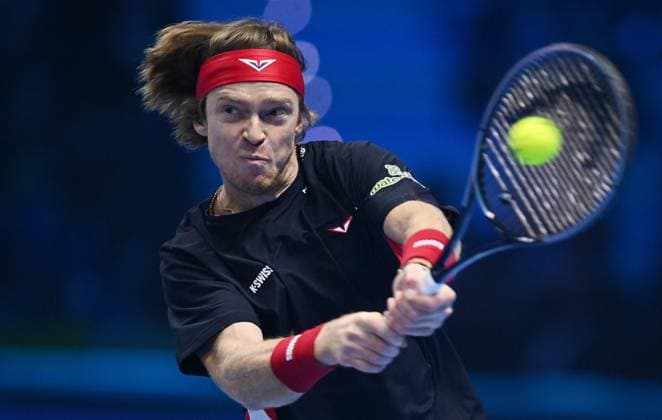 November 15, 2024, Turin: Andrey Rublev of Russia plays the match against Casper Ruud of Norway during the match of Nitto ATP, Tennis Herren Finals in Turin, Italy, 15 November 2024 ..The ATP men s singles world number 1 is preparing for the ATP Finals that will run from 10-17 November in Turin ANSA ALESSANDRO DI MARCO Nitto Atp Finals  - ZUMAa110 20241115_zaf_a110_090 Copyright: xAlessandroxDixMarcox