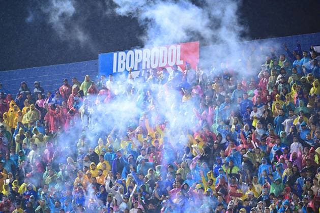 RECORD DATE NOT STATED IV CONCACAF NATIONS LEAGUE 2024-2025 Honduras 2-0 Mexico Fans o Aficion during the Quarterfinals first leg match between Honduras and Mexican national team, Nationalteam (Mexico) as part of the Concacaf Nations League 2024-2025 at Francisco Morazan Stadium on November 15, 2024 in San Pedro Sula, Honduras. SAN PEDRO SULA HONDURAS HONDURAS  Copyright: xAdrianxMaciasx 20241115230854_CNL_CFI_HON_MEX_FANS230