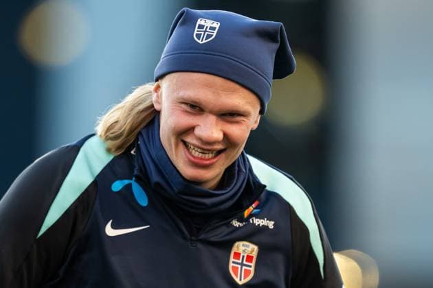 Sport Themen der Woche KW46 Sport Bilder des Tages 241116 Erling Braut Haaland of the Norwegian national football team during a training session on November 16, 2024 in Oslo. Photo: Vegard Grott BILDBYRAN kod VG VG0694 bbeng fotball football fotboll trening träning training practice norge norway nations league *** 241116 Erling Braut Haaland of the Norwegian national football team during a training session on November 16, 2024 in Oslo Photo Vegard Grott BILDBYRAN kod VG VG0694 bbeng fotball football trening träning training practice norway norway nations league  Copyright: VEGARDxGRoTT BB241116VG028