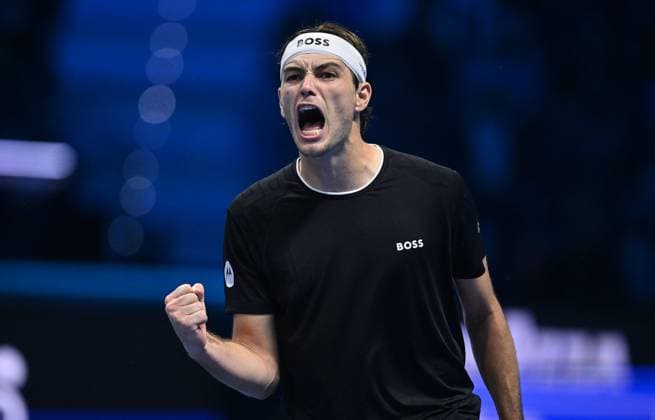 November 16, 2024, Turin: Taylor Fritz of USA celebrates his victory against Alexander Zverev of Germany during the match of Nitto ATP, Tennis Herren Finals in Turin, Italy, 16 november 2024 .The ATP men s singles world number 1 is preparing for the ATP Finals that will run from 10-17 November in Turin ANSA ALESSANDRO DI MARCO Nitto Atp Finals  - ZUMAa110 20241116_zaf_a110_005 Copyright: xAlessandroxDixMarcox