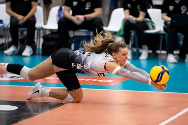1 Volleyball Bundesliga Women Schwarz Weiss Erfurt vs VfB Suhl LOTTO Thüringen Erfurt 16 11 2024 Kira Thomsen 6 Schwarz Weiss Erfurt 1 Volleyball Bundesliga Women Schwarz Weiss Erfurt vs VfB Suhl LOTTO Thüringen Riethsporthalle Erfurt 16 11 2024 Copyright: xBEAUTIFULxSPORTS Duehringx