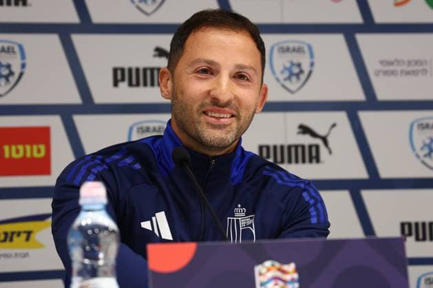Media Activities of the Belgian National Football team - 16 11 2024 BUDAPEST, HUNGARY - NOVEMBER 16 : Tedesco Domenico head coach of Belgium pictured during a press conference, PK, Pressekonferenz prior to the UEFA Nations League tournament League A Phase Group A2 match between Israel and Belgium on November 16, 2024 in Budapest, Hungary, 16 11 2024 Budapest Hungary  Copyright: xTomasxSiskx