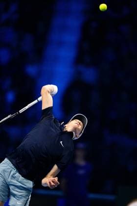 Italy s Jannik Sinner serves to Norway s Casper Ruud during the singles tennis match of the ATP, Tennis Herren World Tour Finals at the Inalpi Arena in Turin, Italy - - Saturday, November 16, 2024.  Copyright: xMarcoxAlpozzi LaPressex